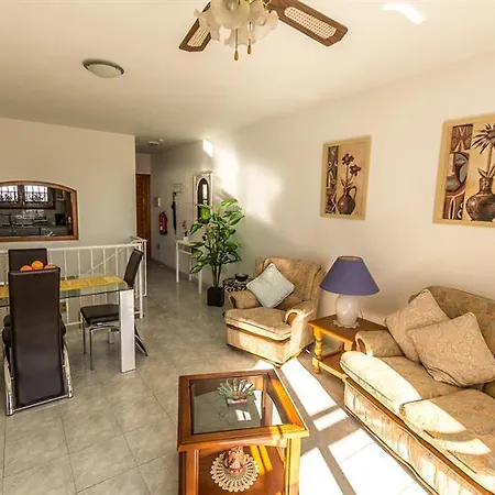 Casa Helenna Holiday home *
